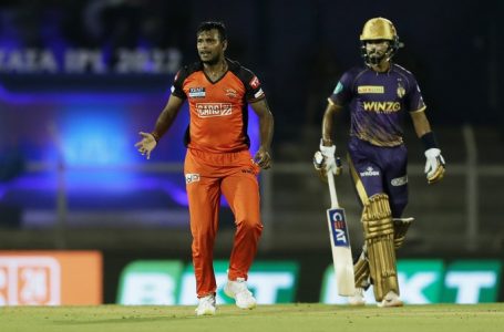 T Natarajan in contention for T20 WC squad with his ability to bowl well in death overs: Gavaskar