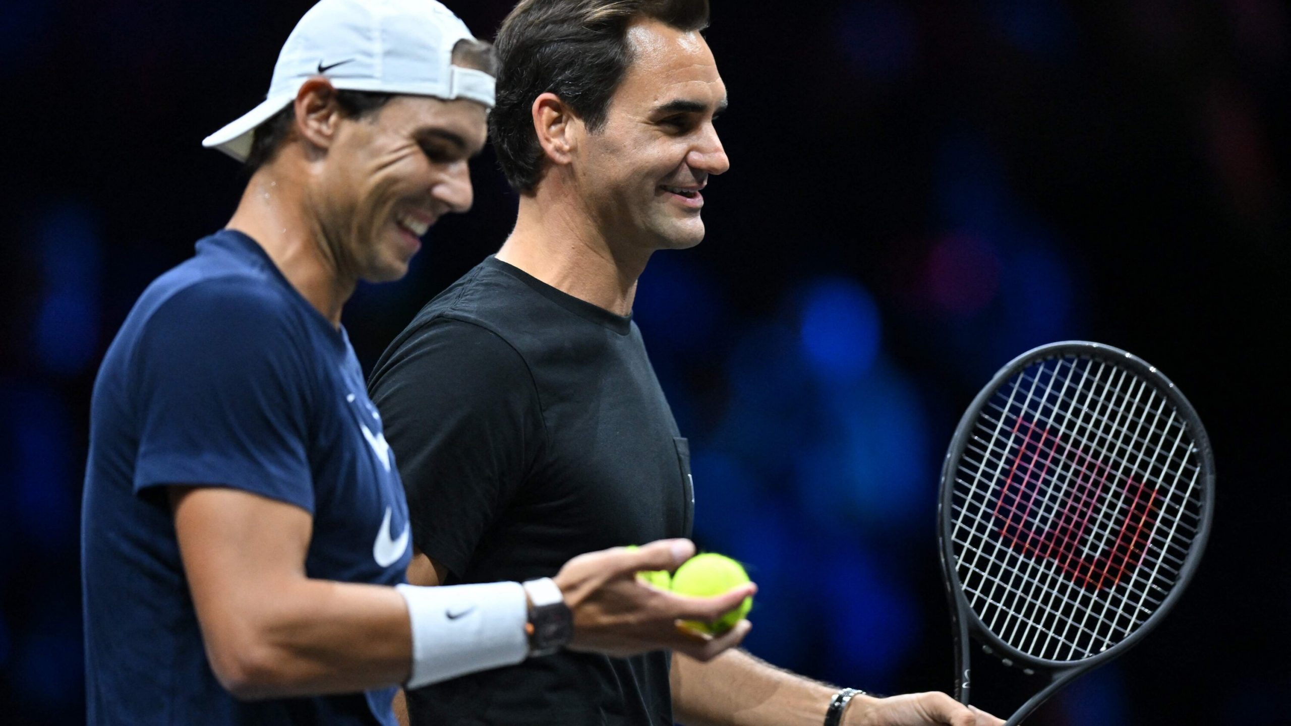 Federer to team with Nadal for his last professional match